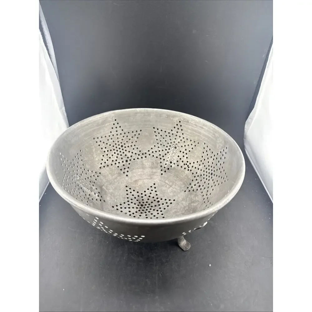 Vintage MCM Colander Star Pattern Strainer Aluminum Footed Mid Century 9